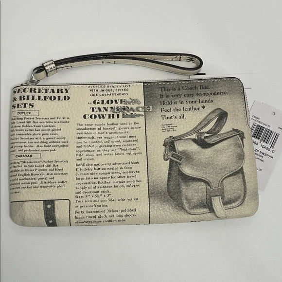 NWT Coach Large Corner Zip Newspaper Print Wristlet - Picture 6 of 13